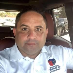 Meet your Posher, Juan